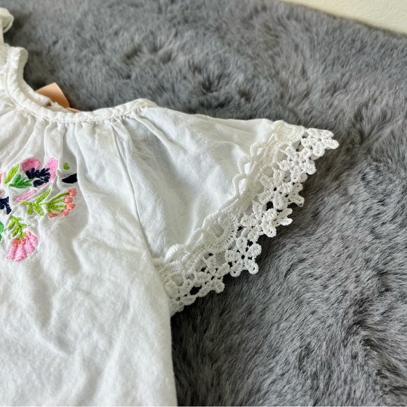 Flowy Floral Embroidered Top with Lace Details with Matching Leggings -0-3M - Picture 5 of 7